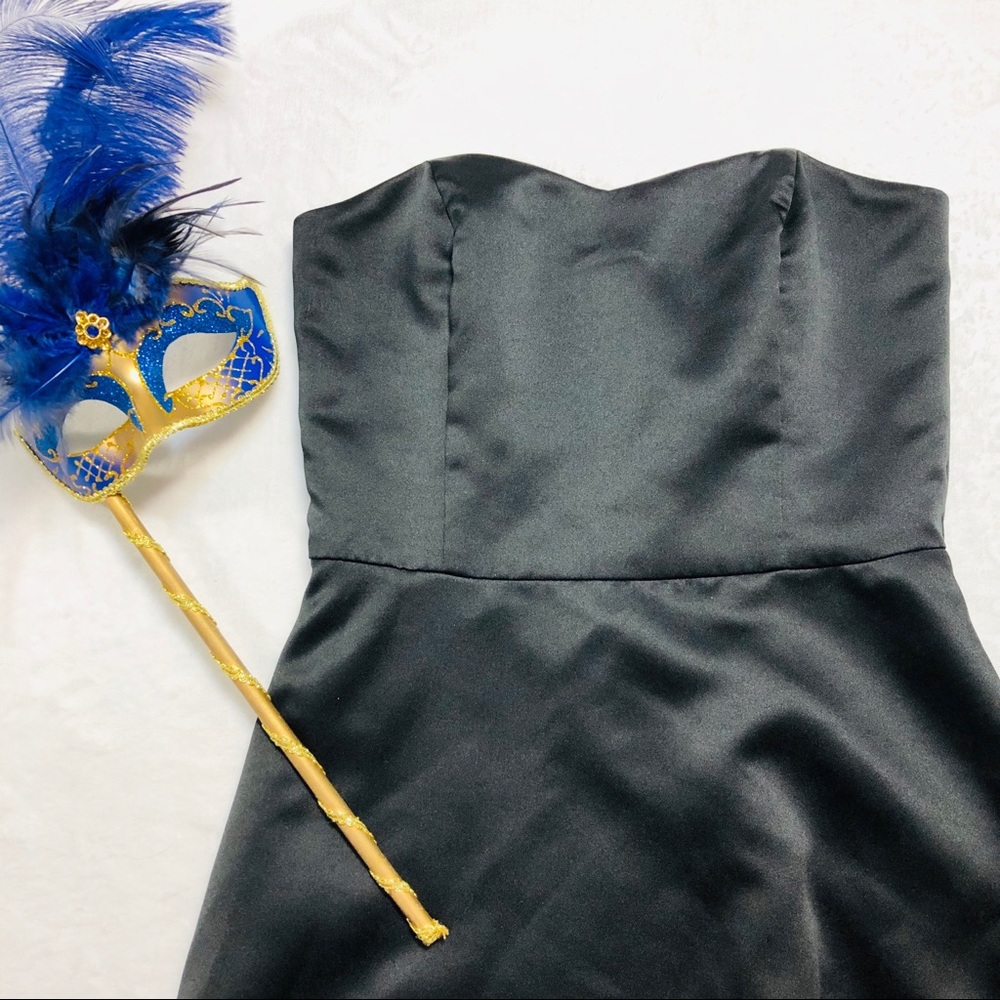 WHBM- Classic LBD Satin Cocktail Dress Size 4 - Picture 2 of 6